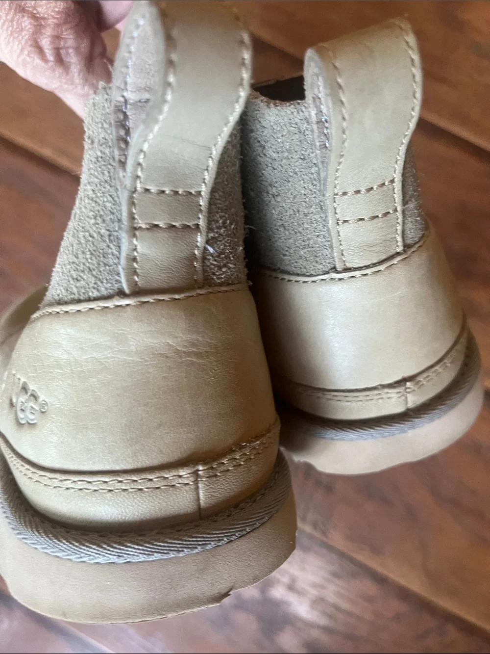 UGG Men's Suede Chukka Boots in Light Beige - Size 9